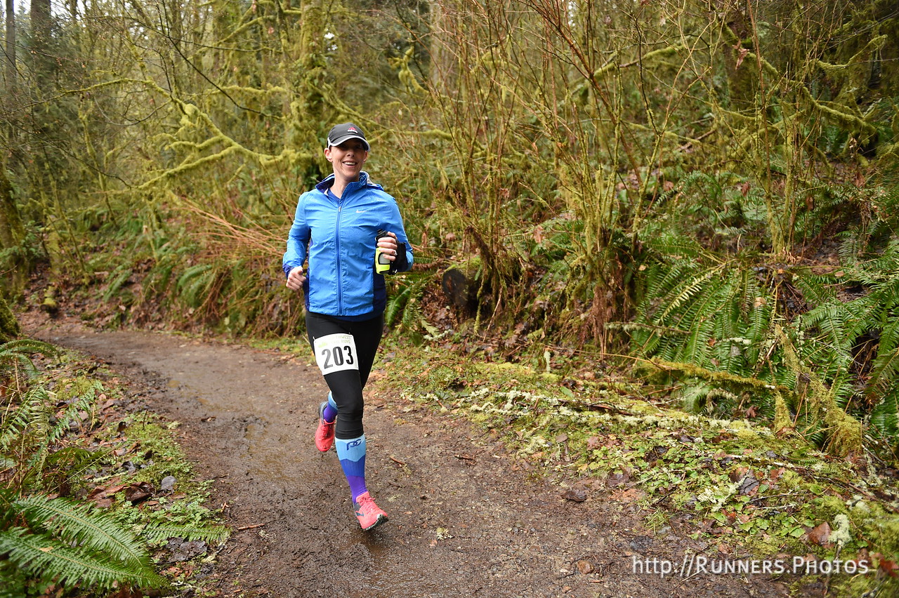 Ally White Snohomish Running Company